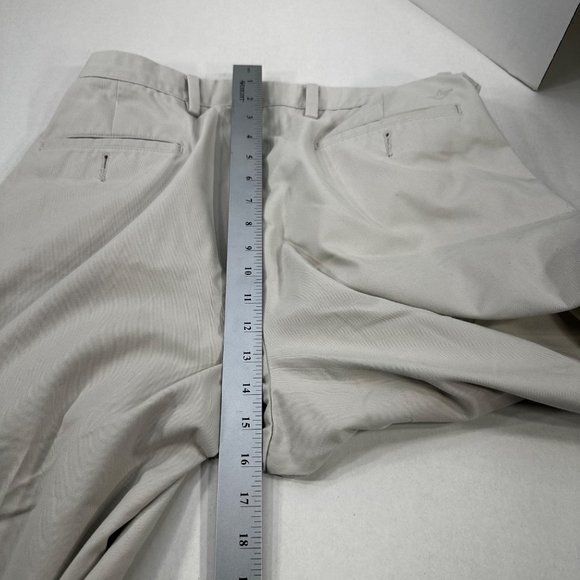 Dockers Men's Size 36X30 Pant Flat Front Straight Leg Beige Preowned - Picture 10 of 11